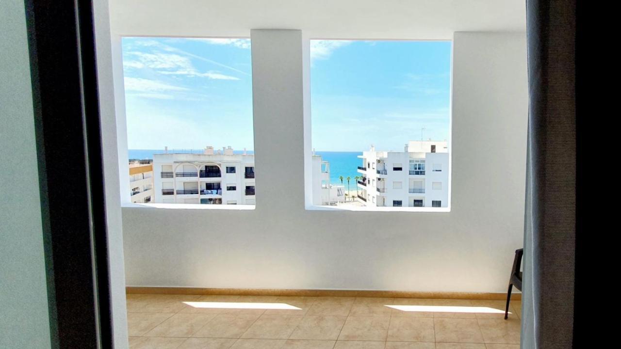 Quarteira Beach Vacation: 2Br Steps To The Sand 외부 사진