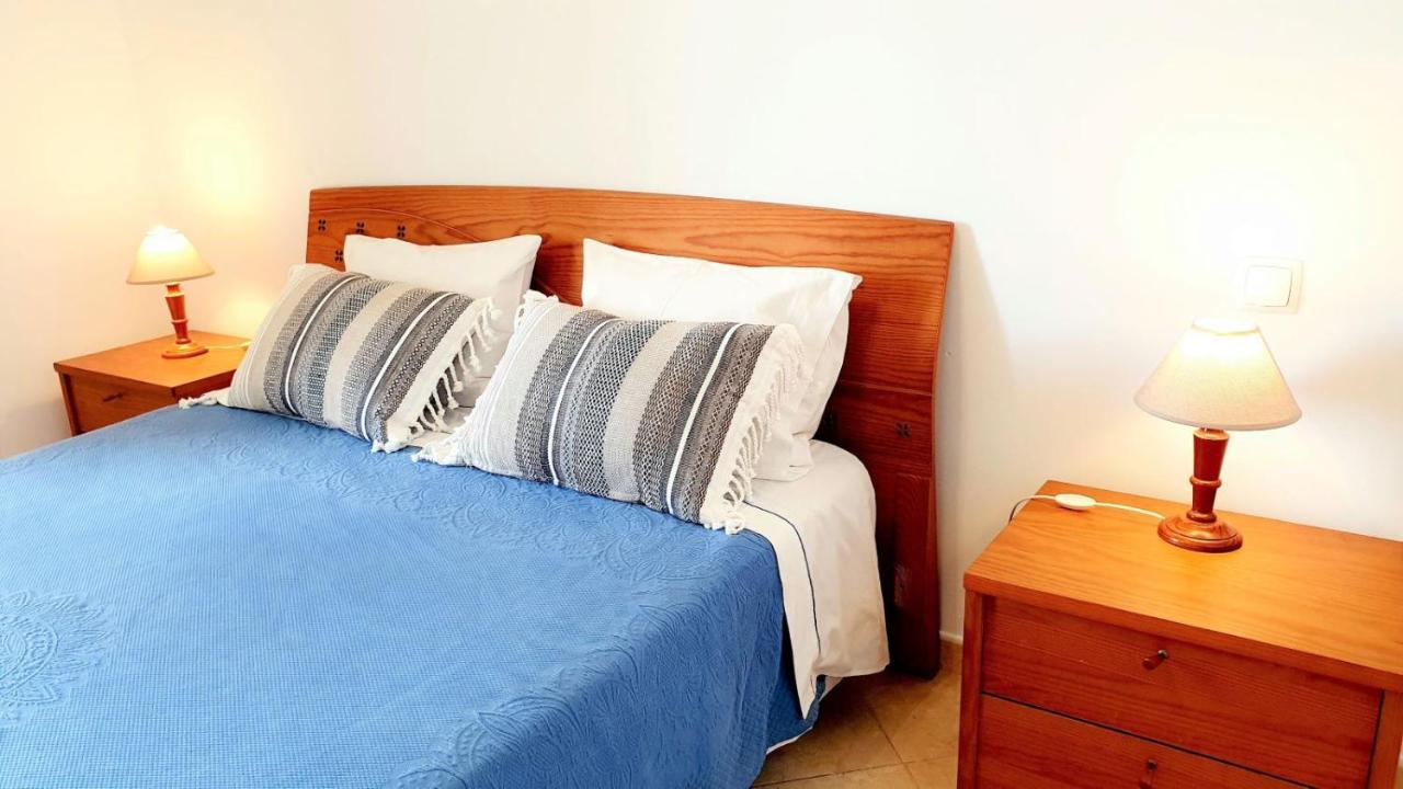 Quarteira Beach Vacation: 2Br Steps To The Sand 외부 사진